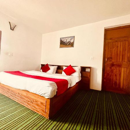 Hotel Alpine - In City Centre Манали Экстерьер фото